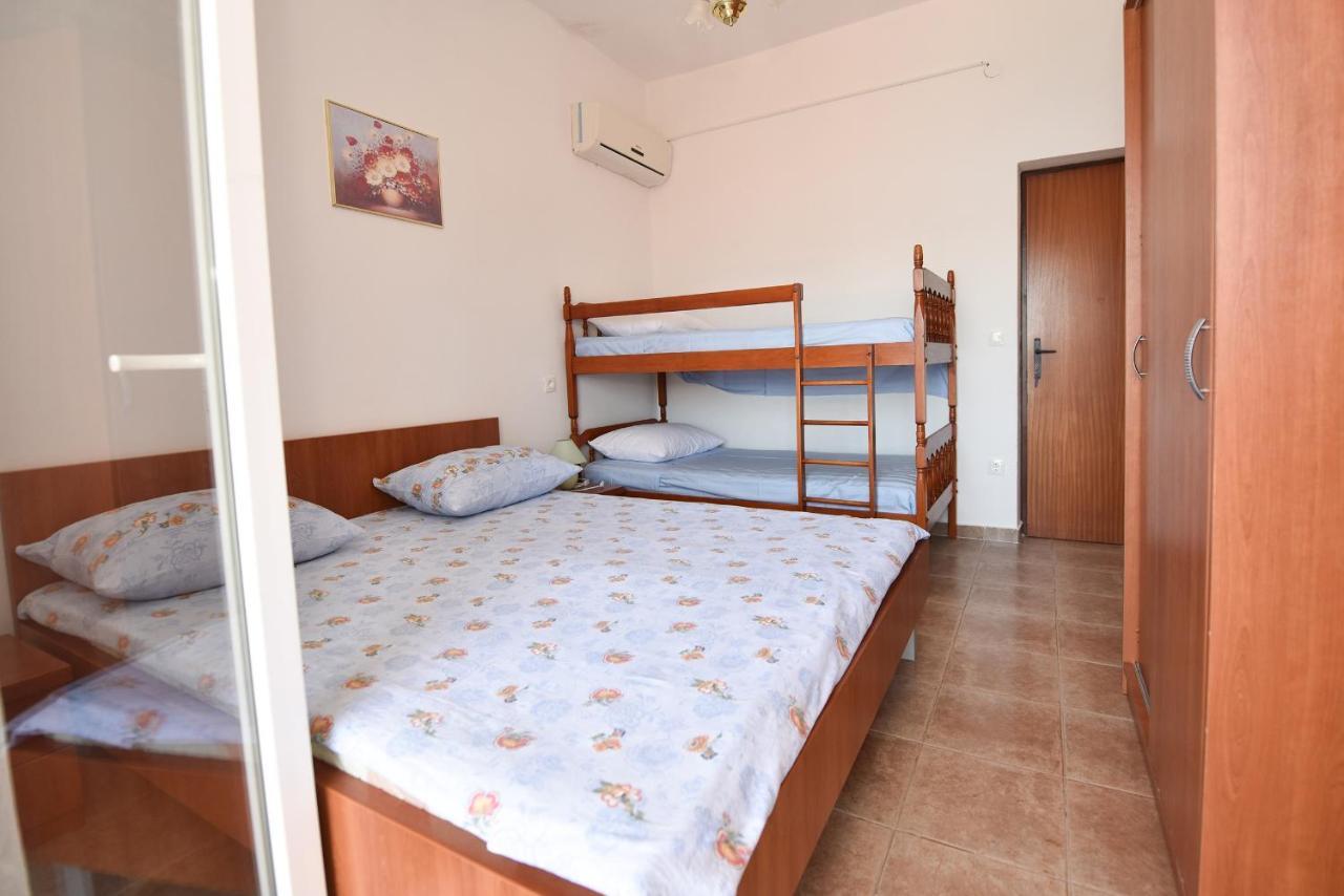 Apartments By The Sea Metajna, Pag - 6522 Zubovići エクステリア 写真