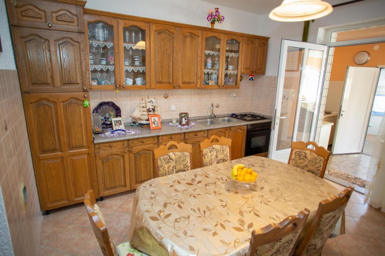 Apartments By The Sea Metajna, Pag - 6522 Zubovići エクステリア 写真