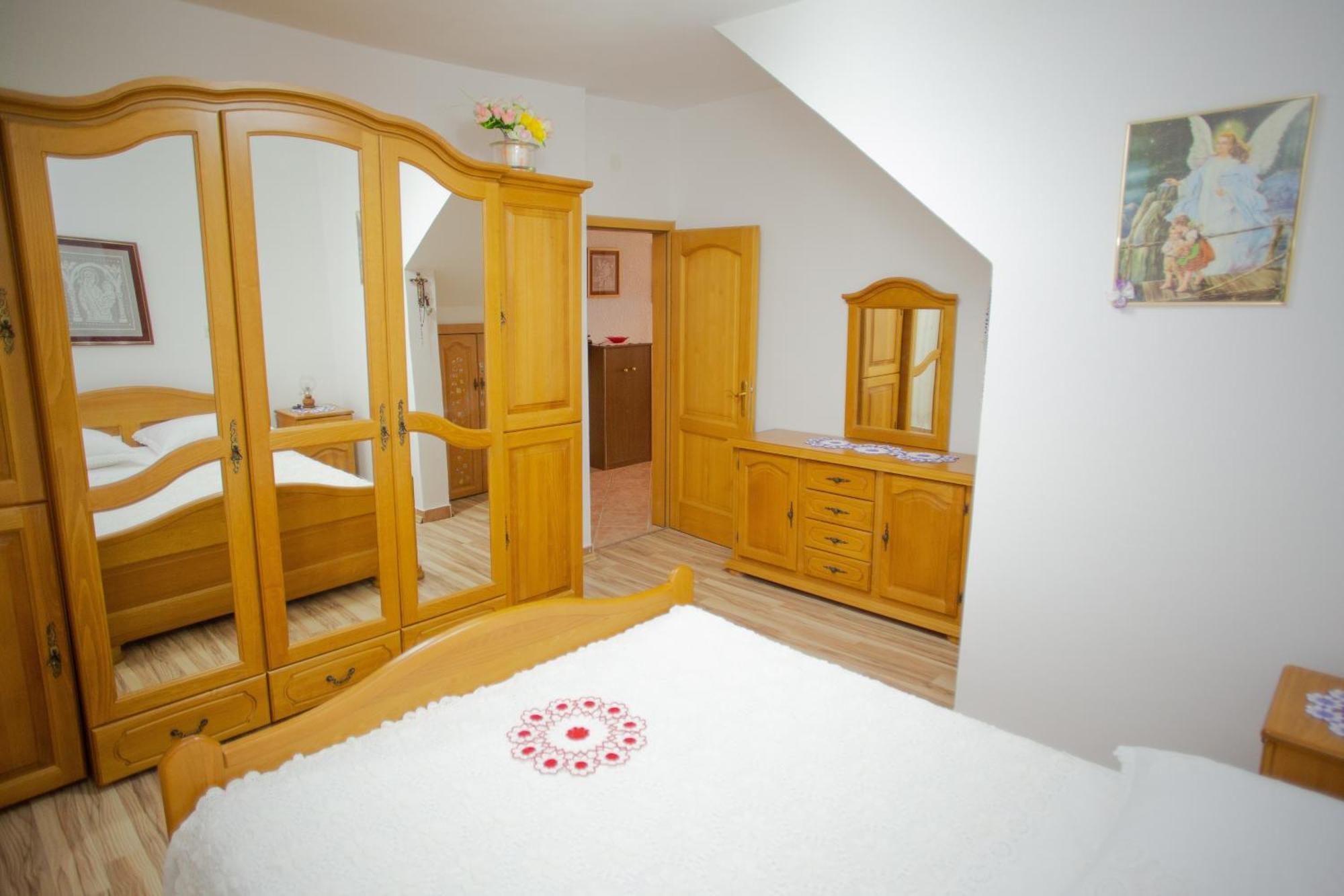 Apartments By The Sea Metajna, Pag - 6522 Zubovići 部屋 写真