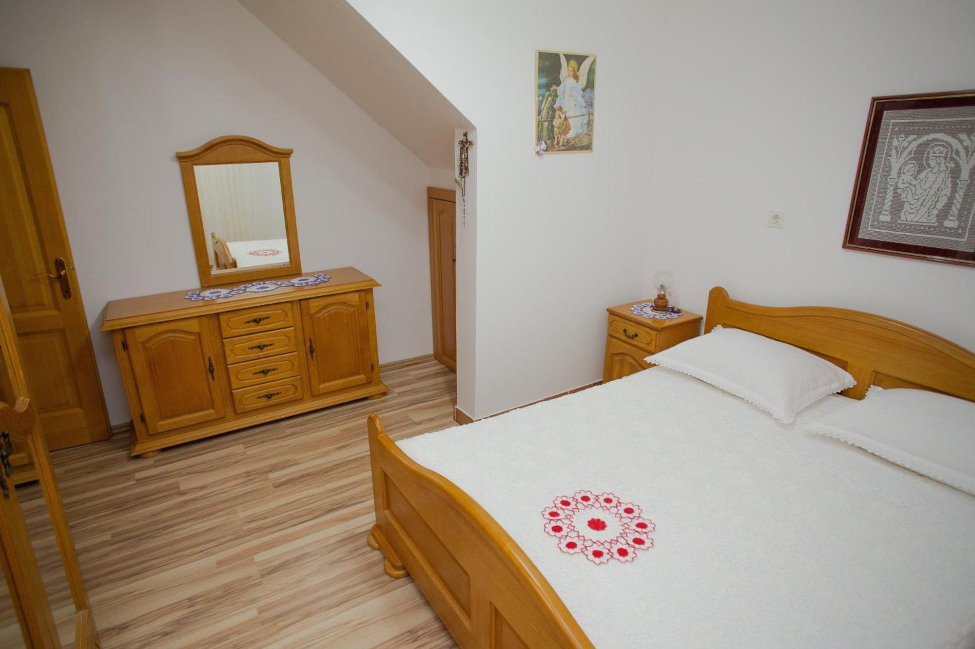 Apartments By The Sea Metajna, Pag - 6522 Zubovići 部屋 写真